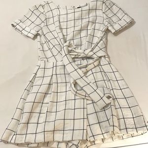 Eva Franco checkered romper size 4